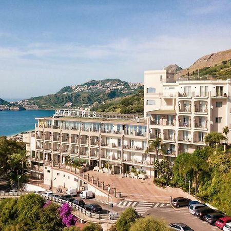 Hotel Antares Letojanni Bagian luar foto
