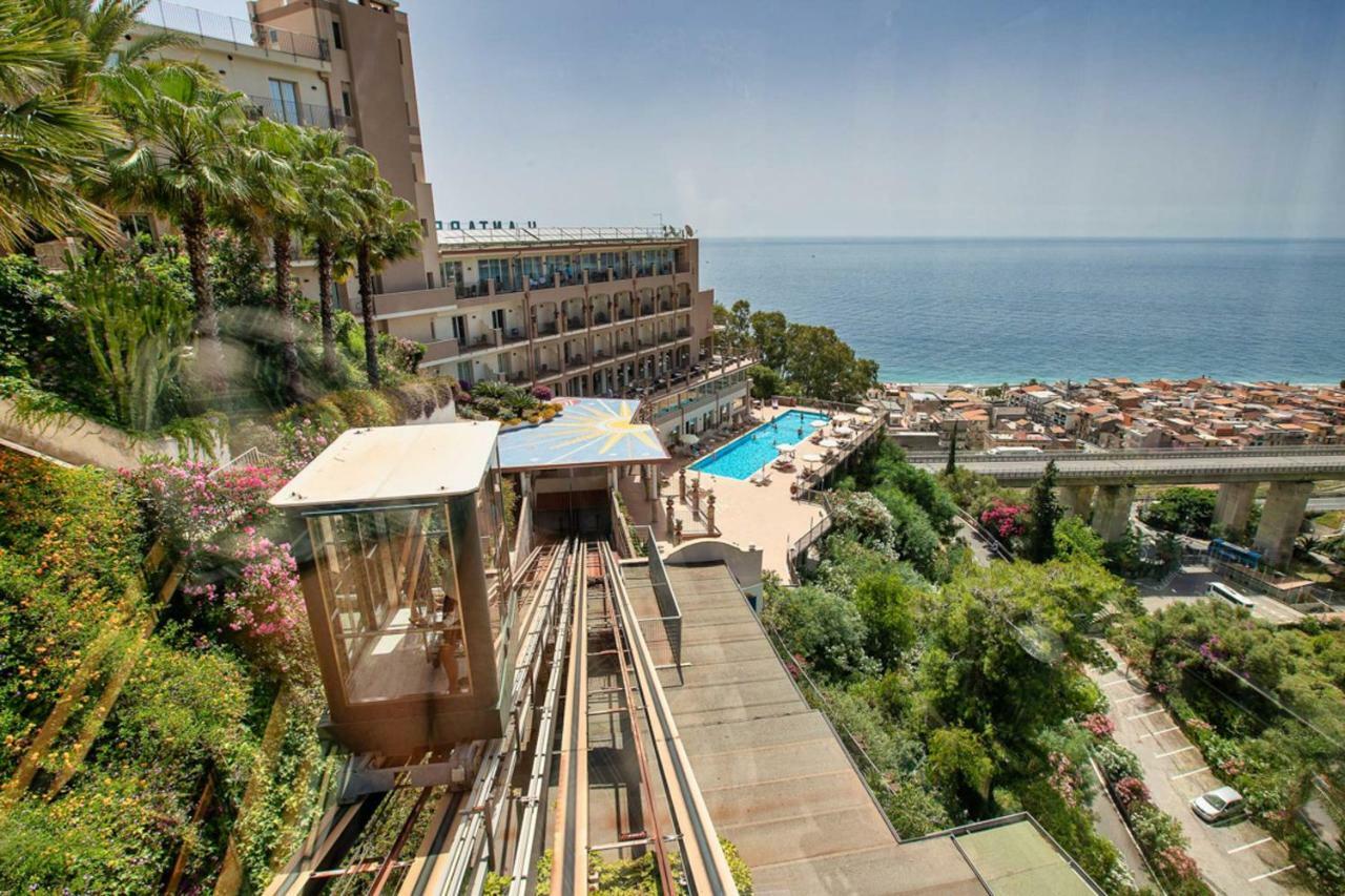 Hotel Antares Letojanni Bagian luar foto
