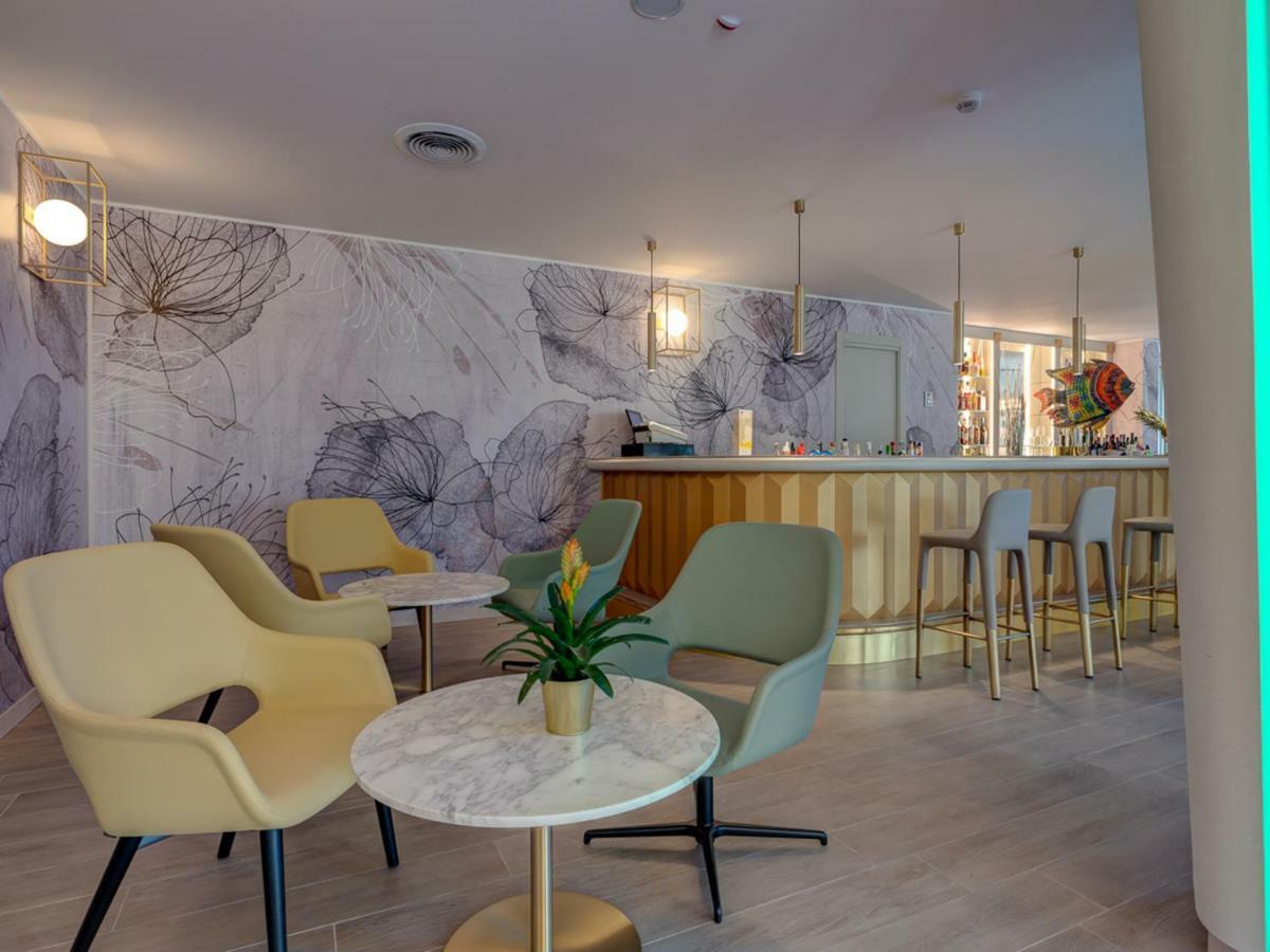 Hotel Antares Letojanni Bagian luar foto